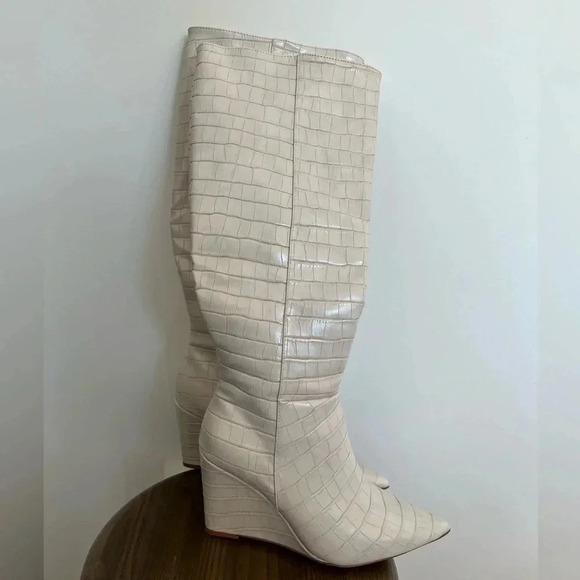 Just Fab Michaela wedge plateform snakeskin boots size 7.5 - Picture 2 of 8